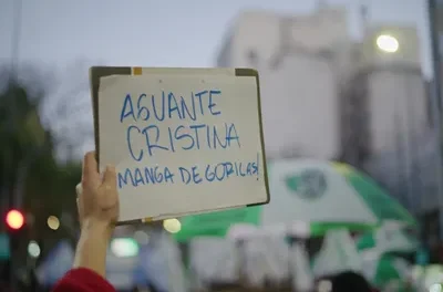 «Argentina con Cristina»: el peronismo marchará este miércoles a Comodoro Py para acompañar a CFK