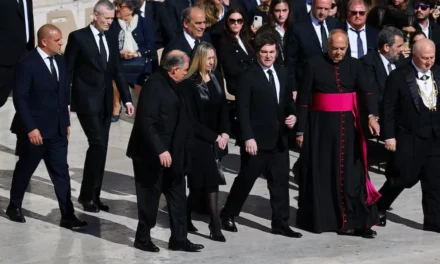 En medio de su gira europea, Milei se reunirá este sábado con el papa León XIV