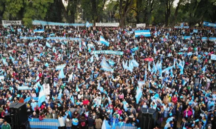 «La gente no come policías ni presos políticos»: CFK reapareció con un mensaje grabado