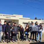 Washington: Entregaron composteras al IPEM N°421 para impulsar la huerta escolar