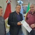 Hernando: la Municipalidad entregó un aporte a los Bomberos Voluntarios