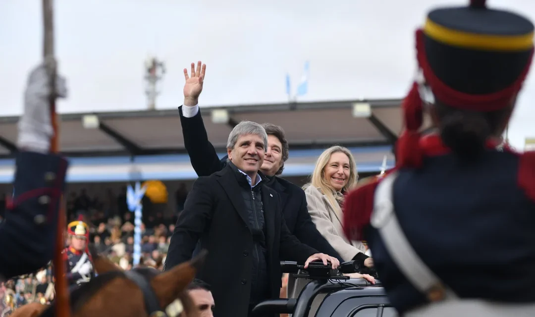 «No llegan a fin de mes»: la encuesta que preocupa a Javier Milei y Luis Caputo en un año electoral