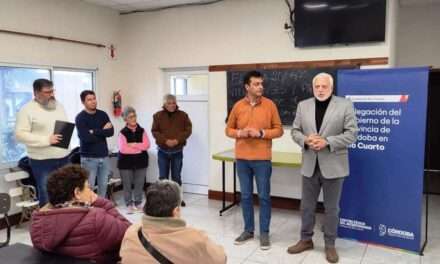 Santa Catalina: entregaron nuevas tarjetas a beneficiarios del Boleto Adulto Mayor