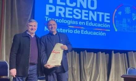 Chazón recibió 15 netbooks del programa TecnoPresente para estudiantes del IAICH