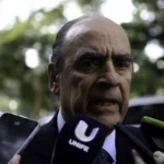 Francos reiteró el veto a la ley de jubilados y señaló que no se pueden solucionar los “agujeros negros” de la economía