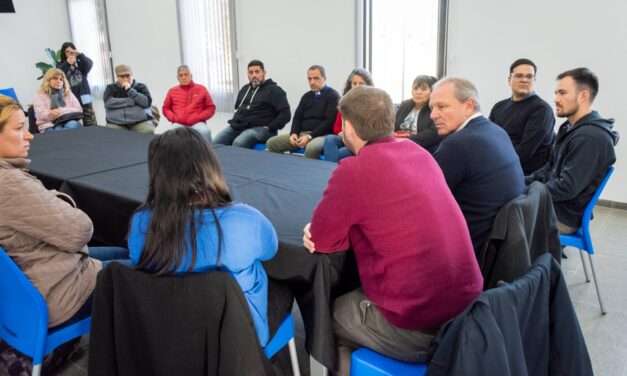 De Rivas recibió a referentes barriales para profundizar las acciones de contención en el territorio