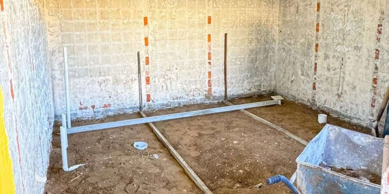 Huidobro: avanza la remodelación de los sanitarios en la escuela Juana Justa de Cheli