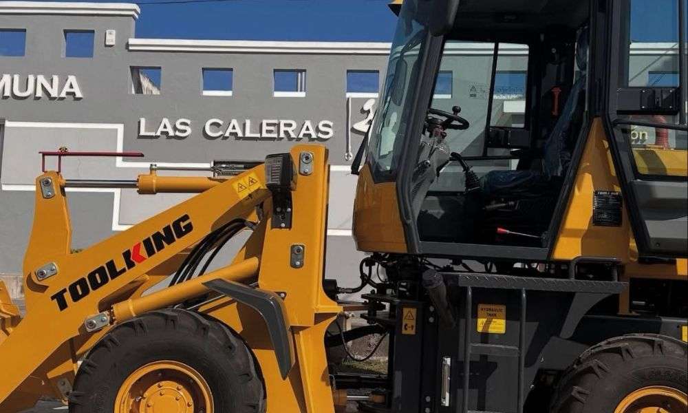 La Comuna de Las Caleras incorporó una pala cargadora