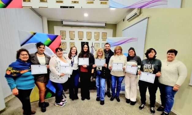 Entrega de Diplomas del Curso de Auxiliar en Cuidados Gerontológicos en Serrano