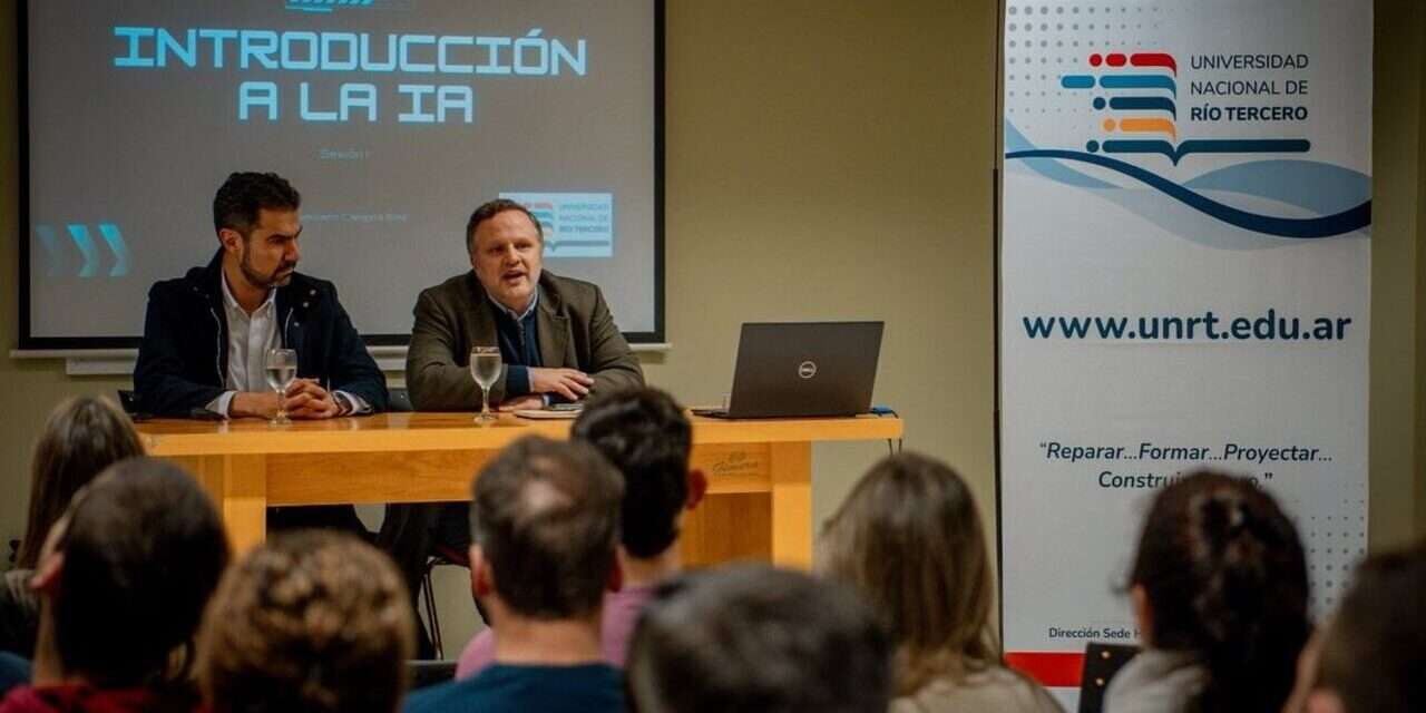 Río Tercero: comenzó la Diplomatura en Inteligencia Artificial Generativa y Productividad en la Universidad