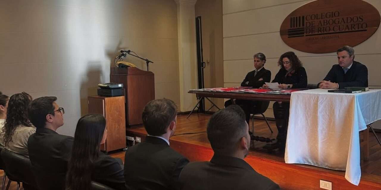 Nuevos abogados y abogadas prestaron juramento en el Colegio de Río Cuarto