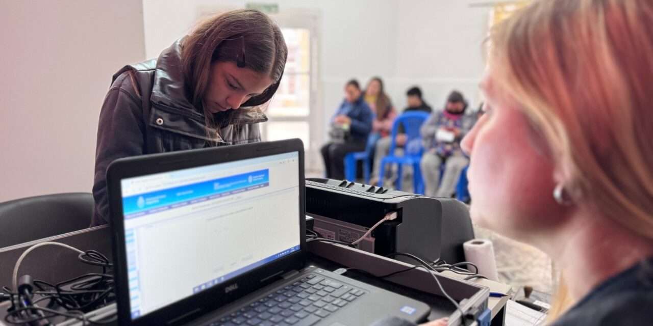 Villa Nueva continúa acercando servicios a los vecinos: operativos gratuitos de DNI en “Tu Muni”
