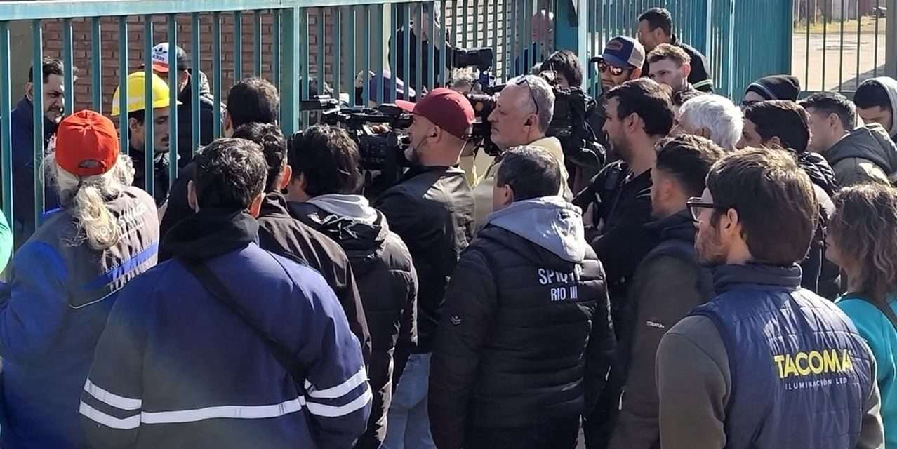 La Provincia dictó conciliación obligatoria en la Petroquímica de Río Tercero y los despidos quedaron en suspenso