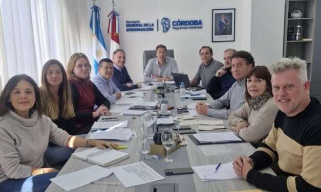 El Gobierno provincial y UEPC avanzan en una agenda de diálogo