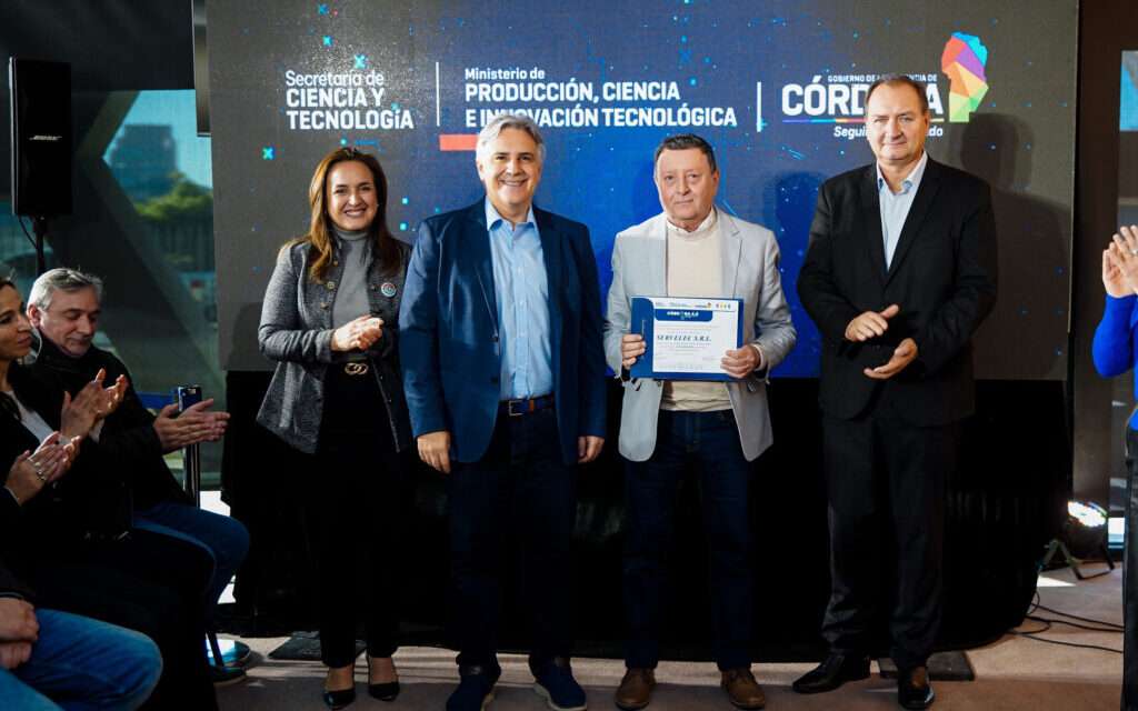 Llaryora anunció que duplicará el presupuesto destinado a proyectos de innovación tecnológica