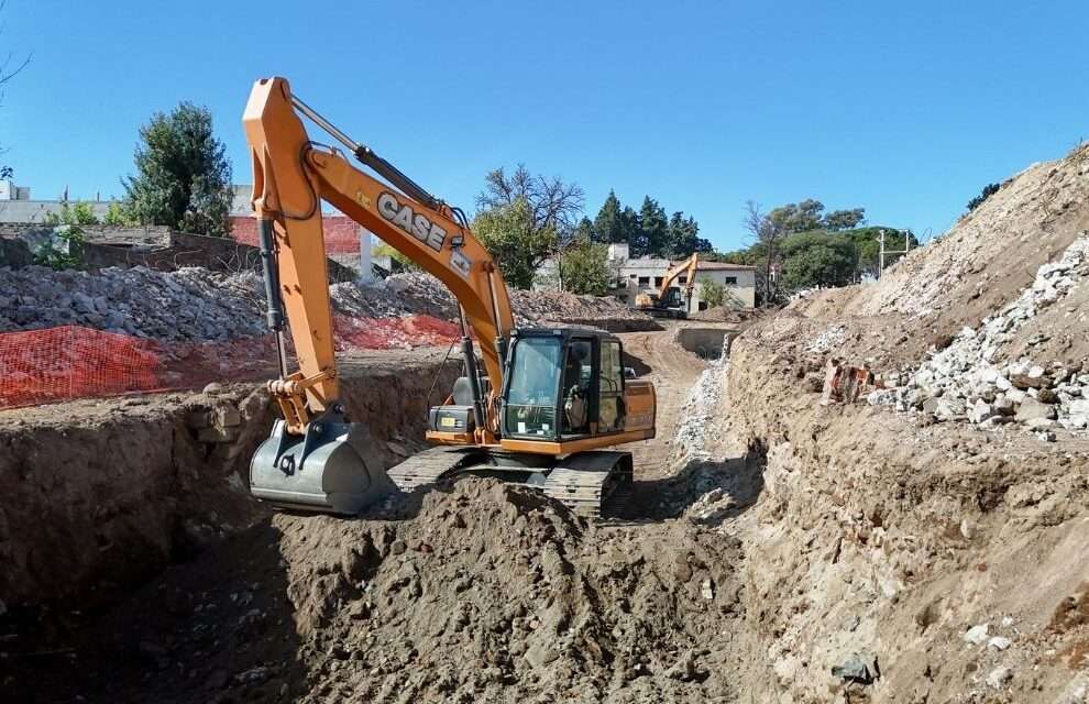 Ciudad de Córdoba: Avanza la obra readecuación del desagüe del Hospital Misericordia – Villa El Chaparral