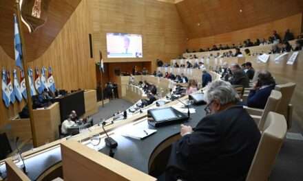 La Legislatura declaró su preocupación por la desregulación de los Colegios Profesionales