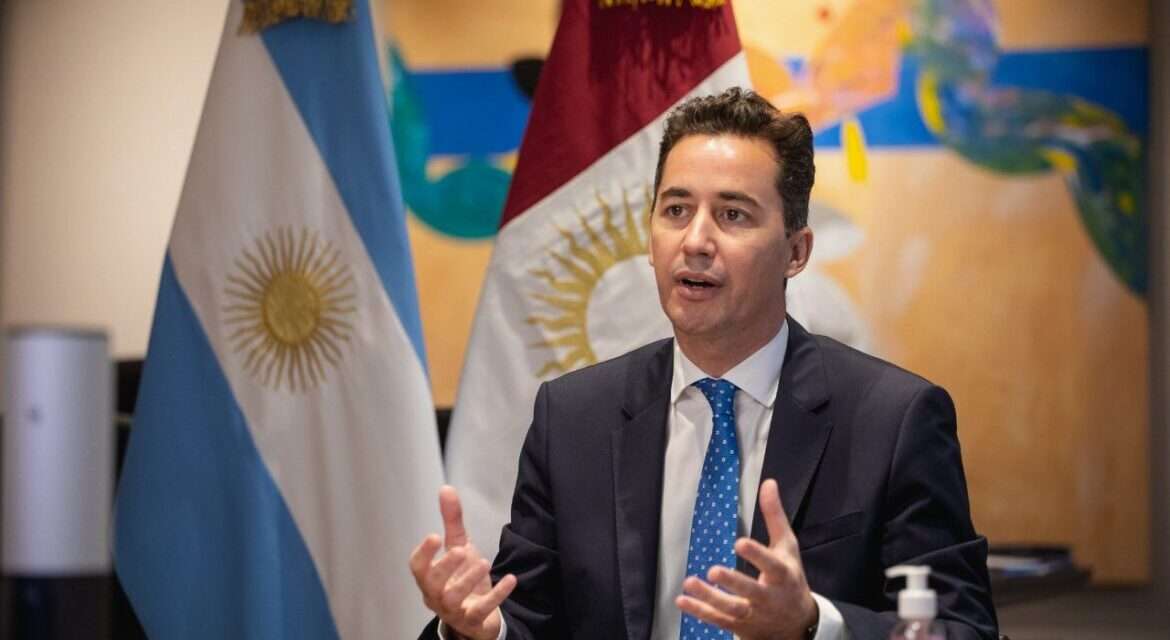 Calvo defendió el reclamo de las provincias por los fondos: «No afecta el superávit fiscal»