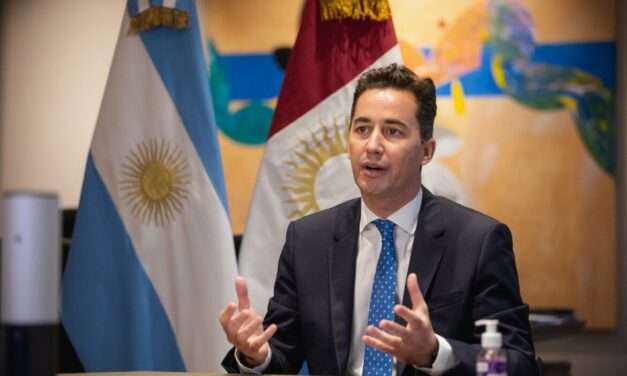 Calvo defendió el reclamo de las provincias por los fondos: «No afecta el superávit fiscal»