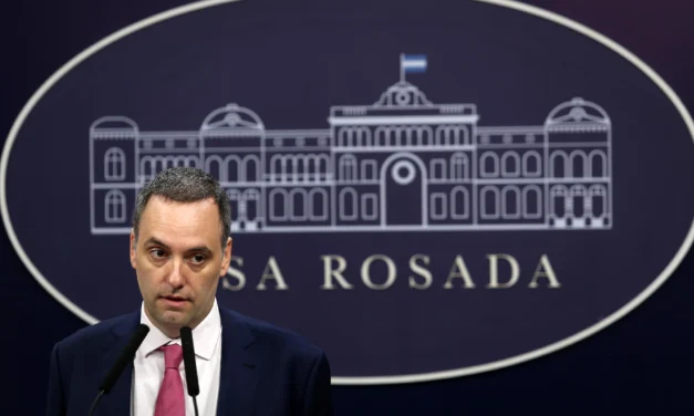 Adorni confirmó que el Gobierno apelará el fallo que frenó la disolución de Vialidad