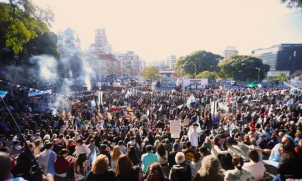 Cristina advirtió que el gobierno de Milei está «haciendo desaparecer a la clase media argentina»
