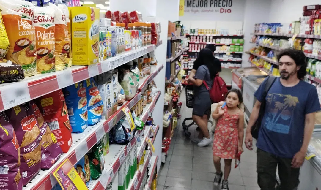 Una familia de cuatro personas necesitó $1.128.000 para no ser pobre en junio