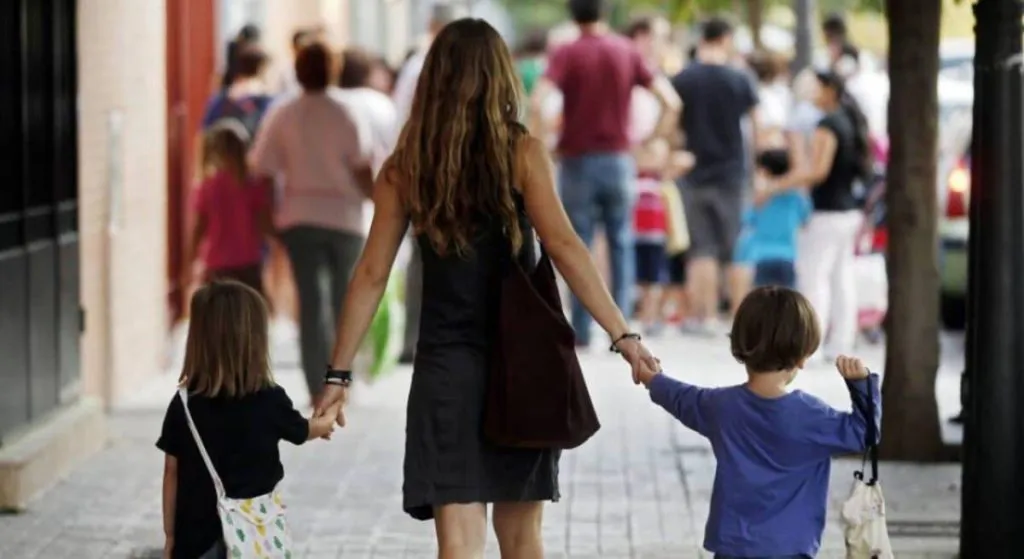 La canasta de crianza para bebés costó $488 mil y la de niñas y niños llegó a $517 mil