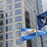 La Justicia estadounidense ordenó que Argentina ceda el 51% de las acciones de YPF a los beneficiarios del juicio