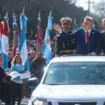 Llaryora encabezó el desfile cívico – militar en conmemoración del paso a la inmortalidad del General José de San Martín