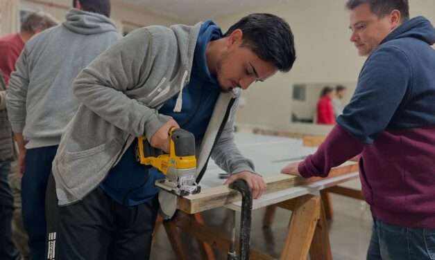 Se puso en marcha el curso de carpintería en la Escuela de Oficios de Alcira Gigena