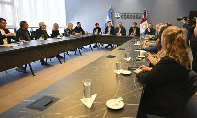 Infraestructura educativa: La Provincia entregó más de $1.700 millones a 15 municipios del interior