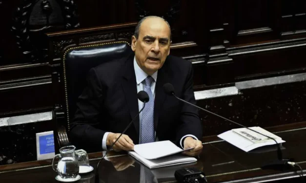 En medio de las sospechas de corrupción en el Gobierno, Francos se presentará este miércoles en Diputados