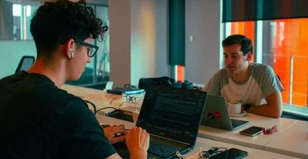 Un emprendedor argentino crea “empleados digitales” con inteligencia artificial