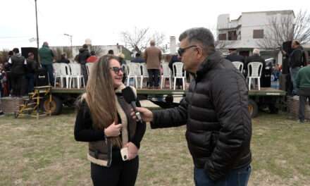 Villanova en Mattaldi: «Aprecio mucho a su Intendente. Aquí estamos acompañando una vez más»
