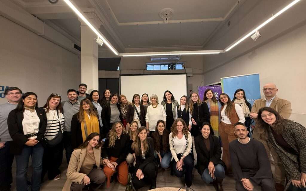 Se lanzó un nuevo programa para mujeres emprendedoras científicas y tecnológicas