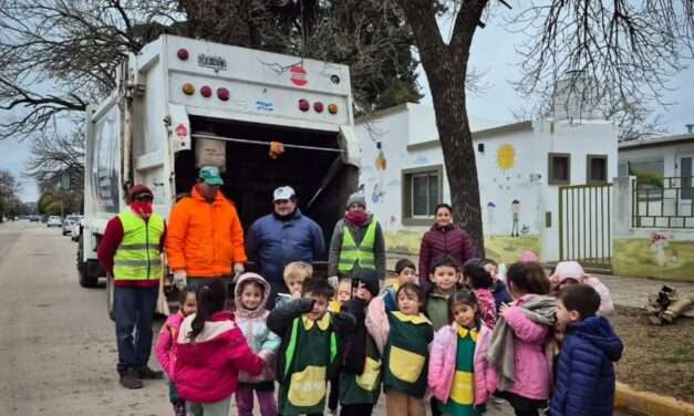 Alejandro Roca: visita educativa al Jardín de Infantes «El Gran Capitán»