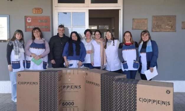 Entrega de equipamiento a instituciones educativas de Italó