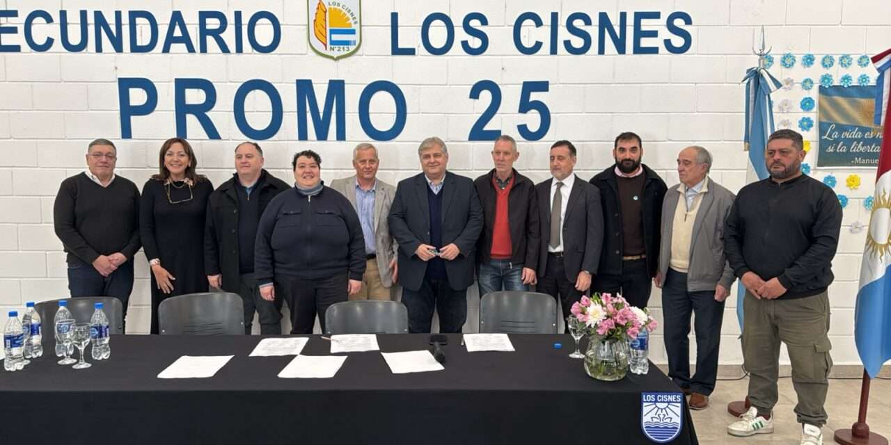 Los Cisnes se suma a la Red de Municipios Cooperativos y Mutualistas