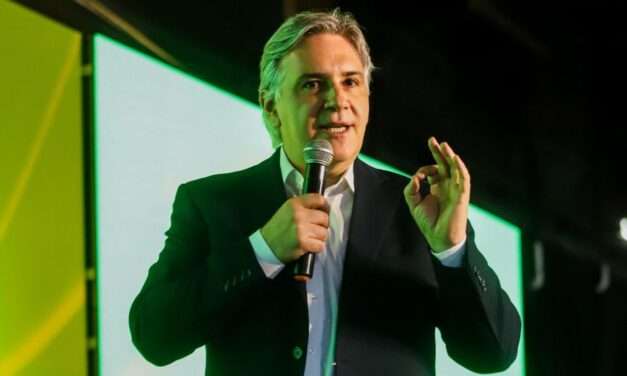 Llaryora impulsa el desarrollo de startups con un fondo de 10 mil millones