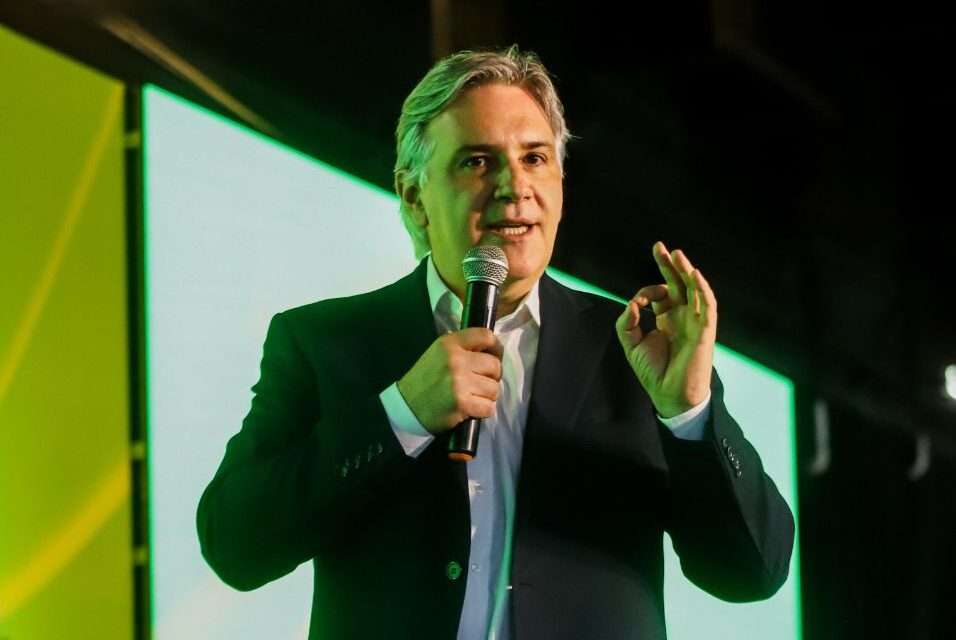 Llaryora impulsa el desarrollo de startups con un fondo de 10 mil millones