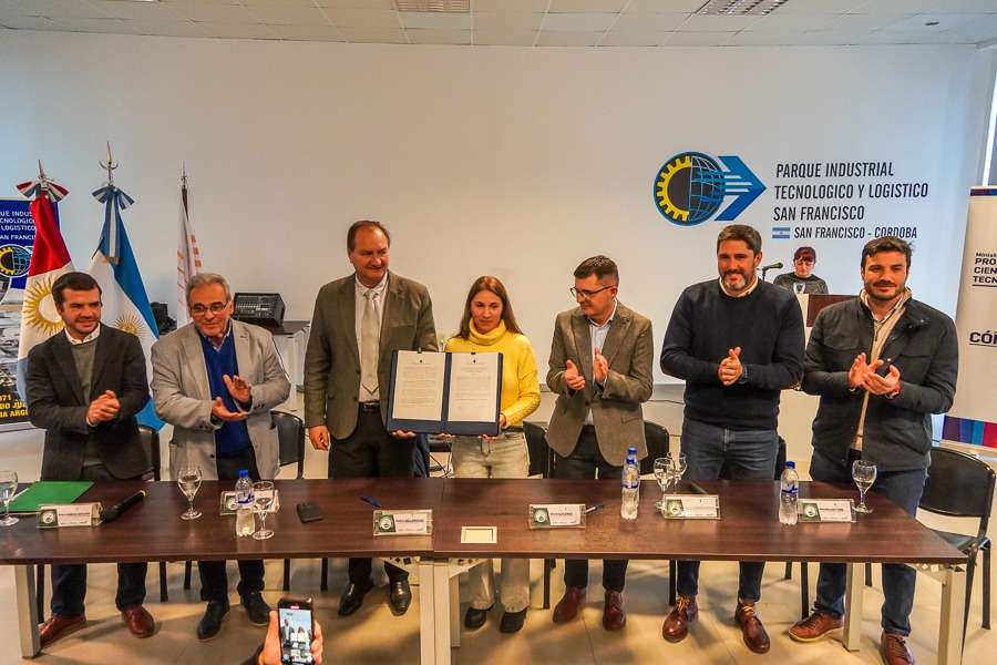 La Provincia entregó el primer sello de sostenibilidad al Parque Industrial San Francisco