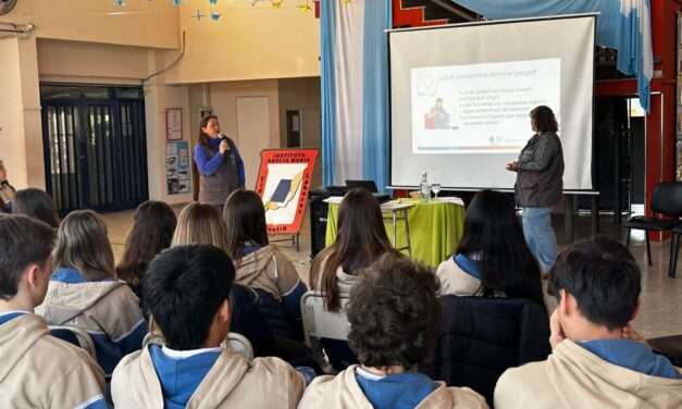 Adelia María: se realizó la charla – taller “Juego patológico en jóvenes”