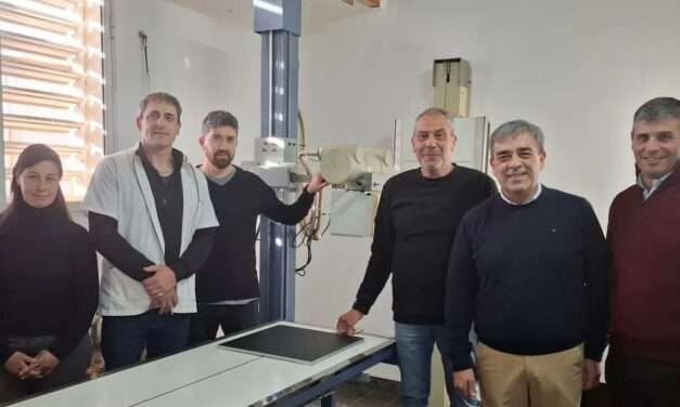 Ítalo inauguró nueva ambulancia y presentó mejoras en el centro de salud