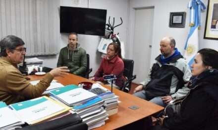 Comenzaron los estudios geológicos para un uso sustentable de las aguas termales en Vicuña Mackenna