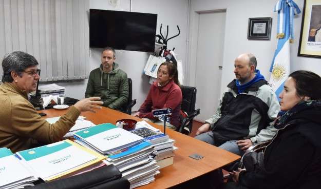 Comenzaron los estudios geológicos para un uso sustentable de las aguas termales en Vicuña Mackenna