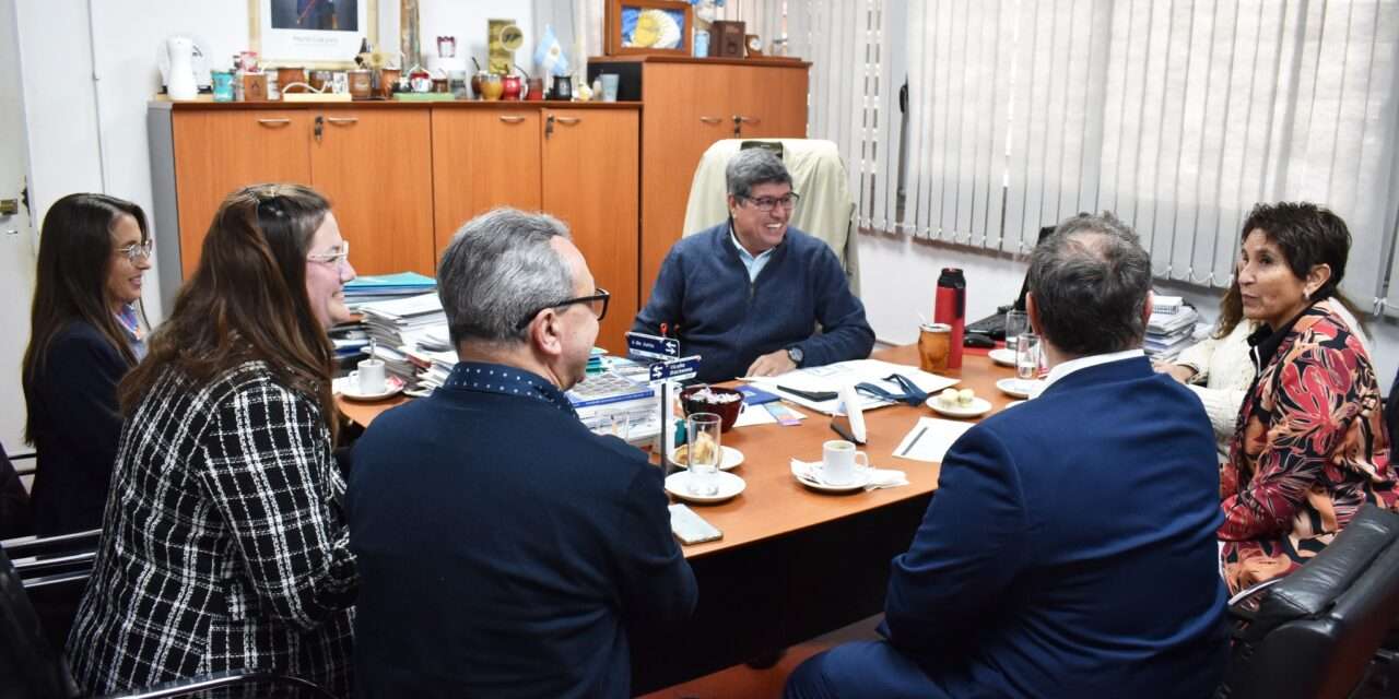Vicuña Mackenna: La Municipalidad fortalece vínculos con la Universidad de Mendoza – Sede Río Cuarto
