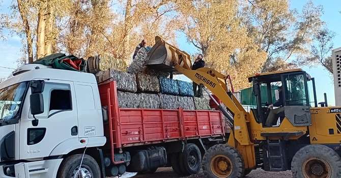 Villa Huidobro: se vendió 10.672 kilos de cartón y pet para su posterior reciclaje