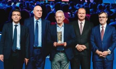 Hernando estuvo presente en el 17° Coloquio de la Unión Industrial de Córdoba
