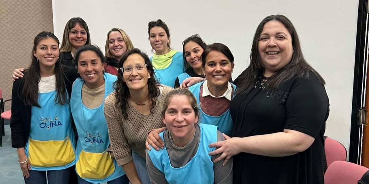 La Sala Cuna Pequeños Pasos de Del Campillo fortalece su formación y trabajo en red