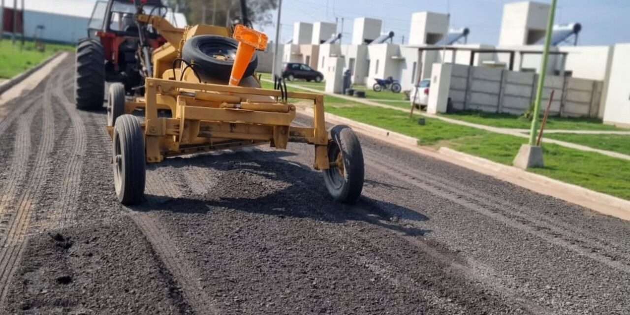 Avanzan las tareas de mejoramiento de calles en Chazón